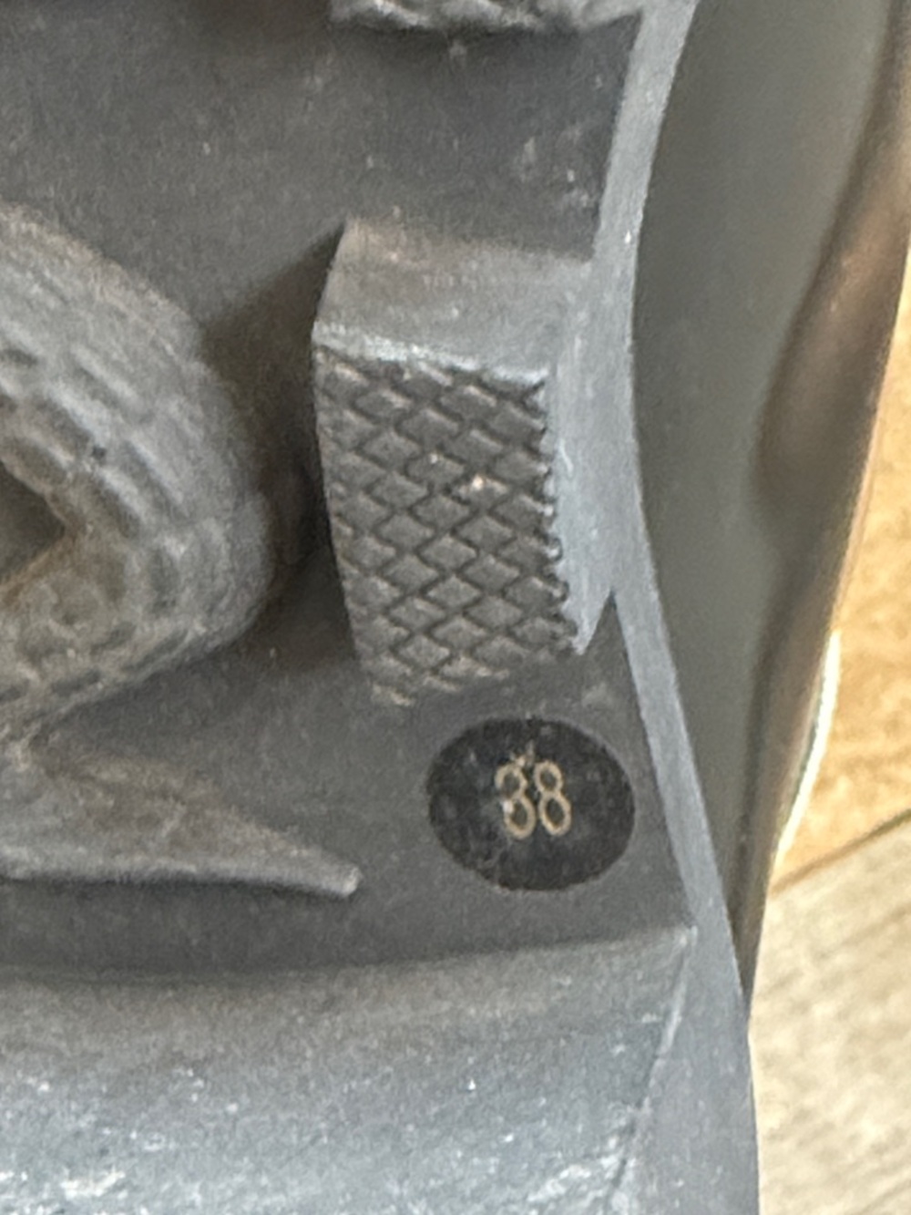 Gucci Black Leather Lace-Up Lug Heel Ankle Boots with Red-White-Blue Strap - Picture 7 of 7